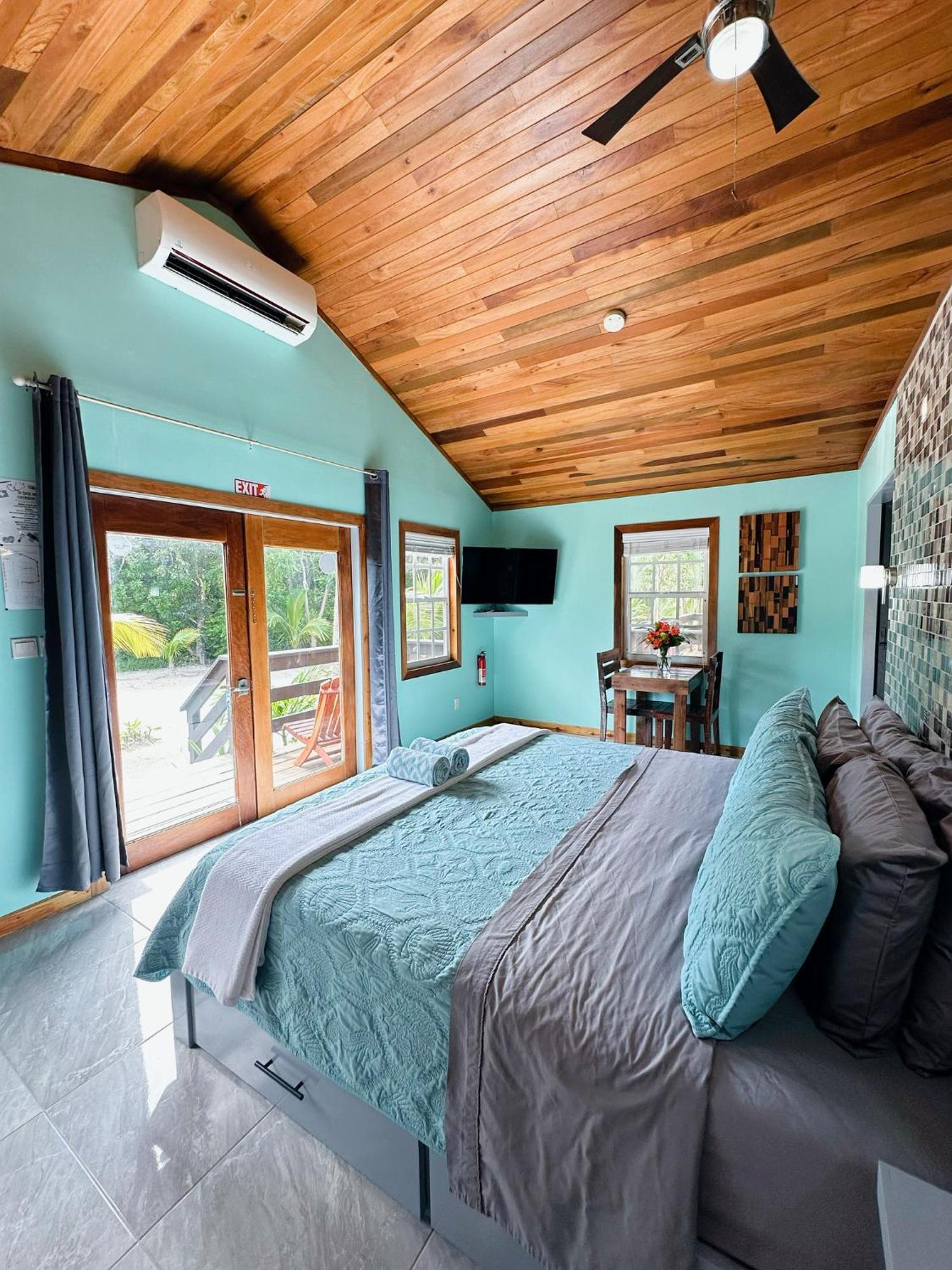 Mangata Villas Adults Only San Pedro  Kültér fotó