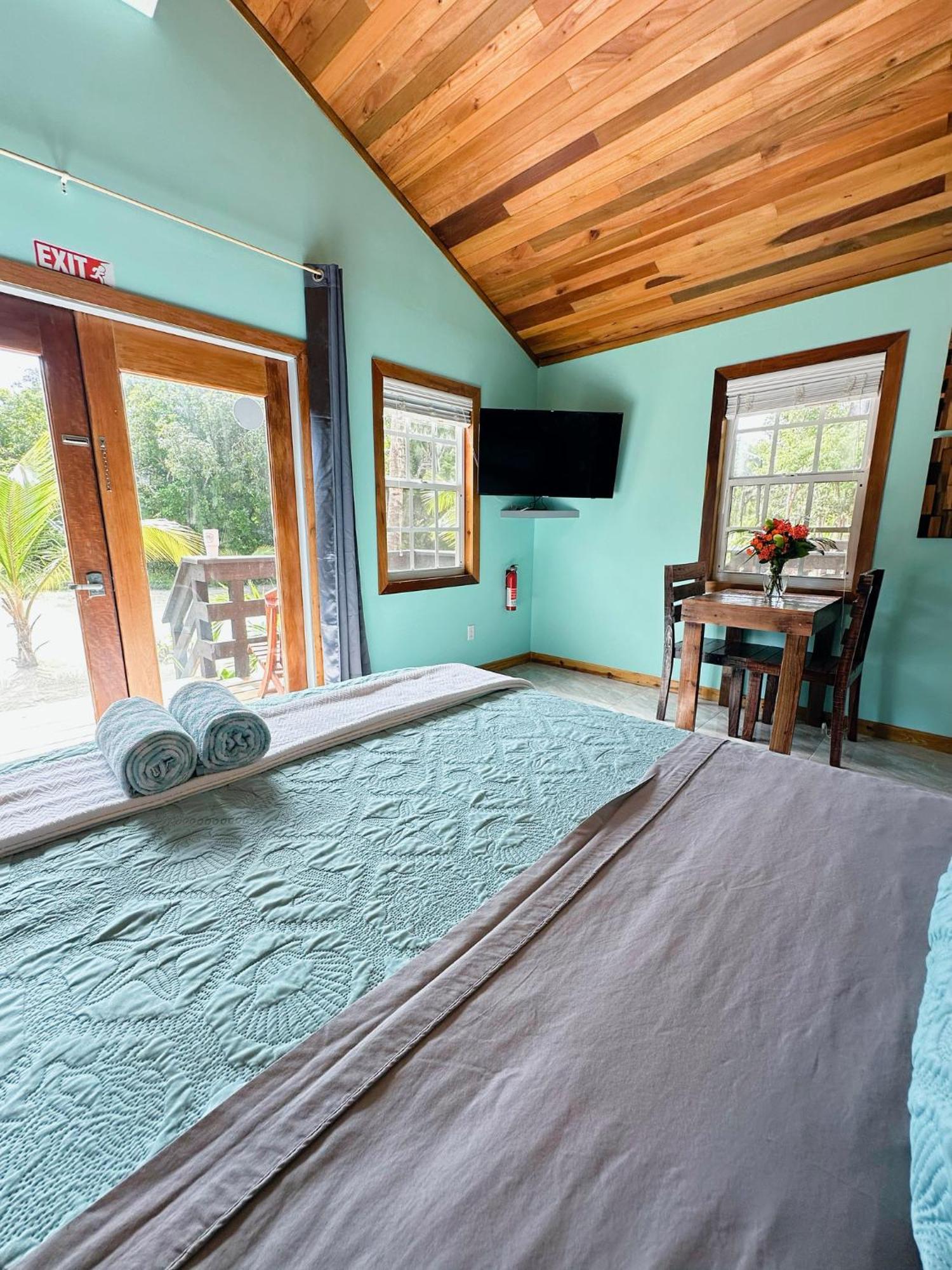 Mangata Villas Adults Only San Pedro  Kültér fotó