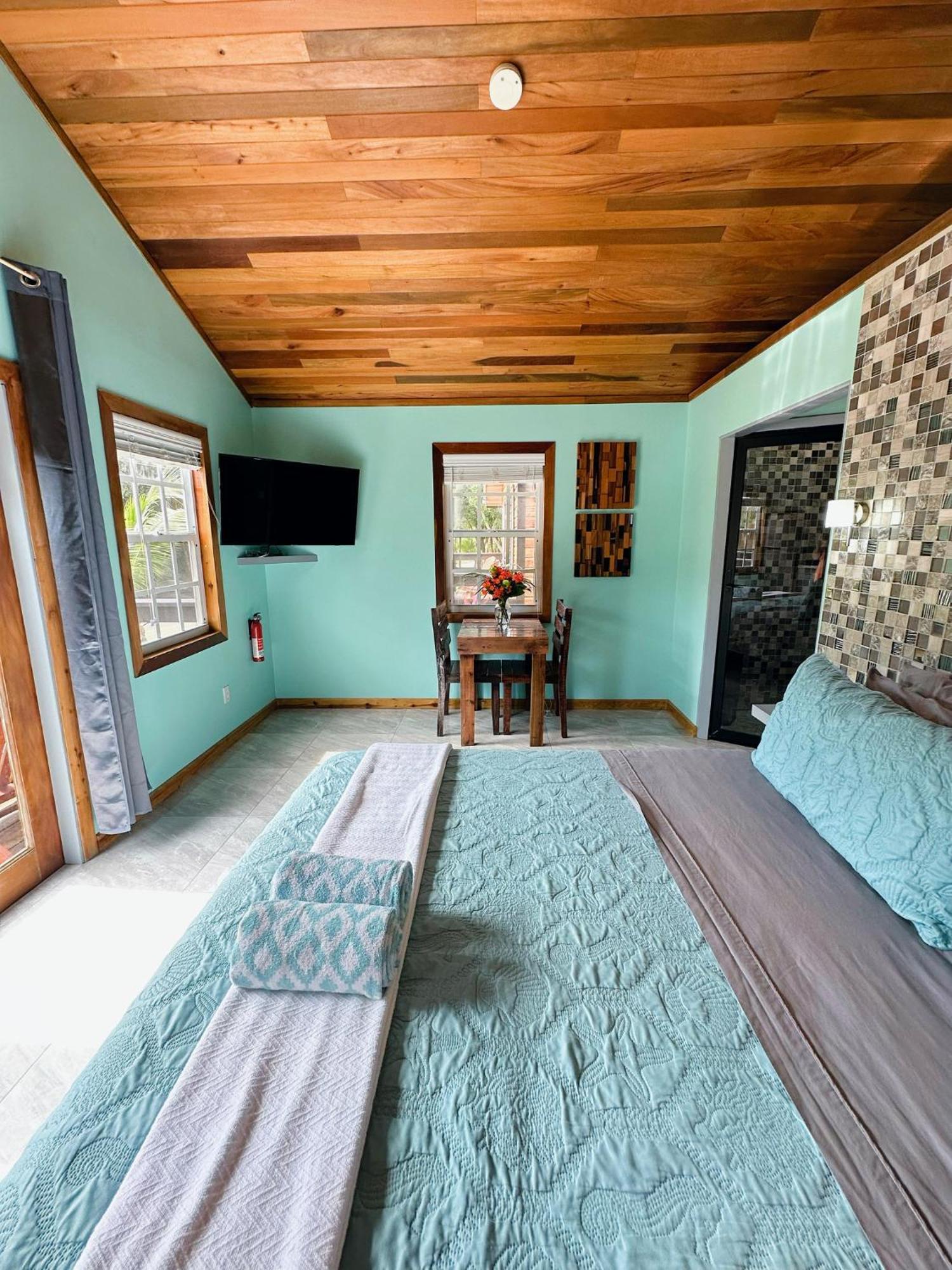 Mangata Villas Adults Only San Pedro  Kültér fotó