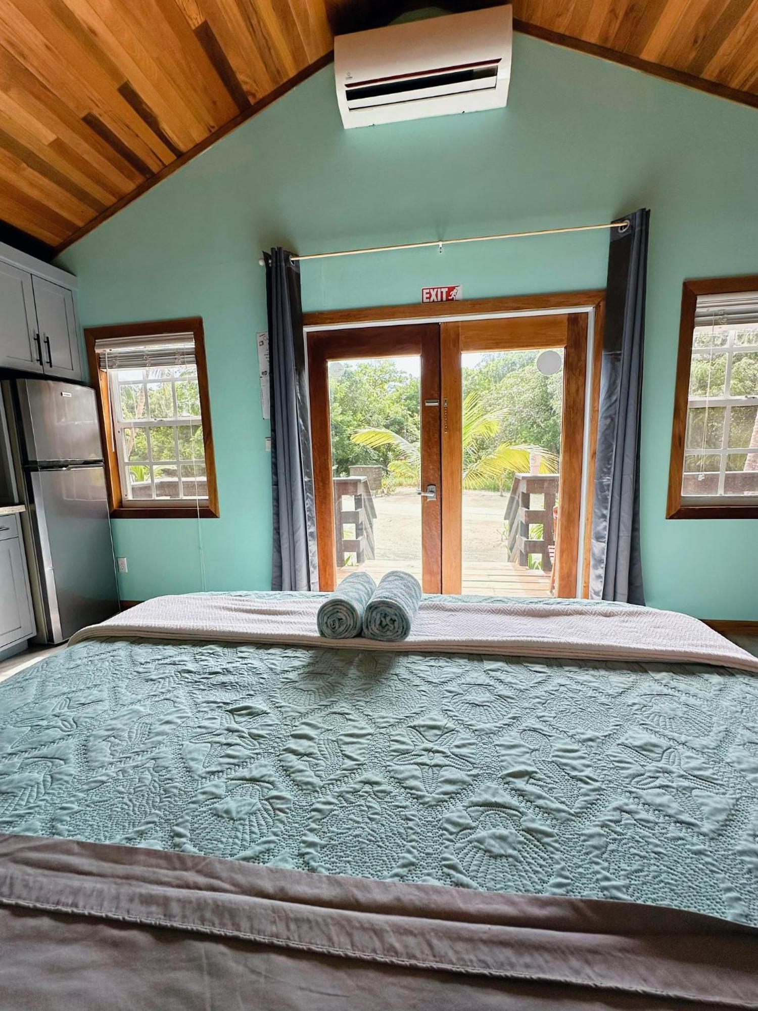 Mangata Villas Adults Only San Pedro  Kültér fotó
